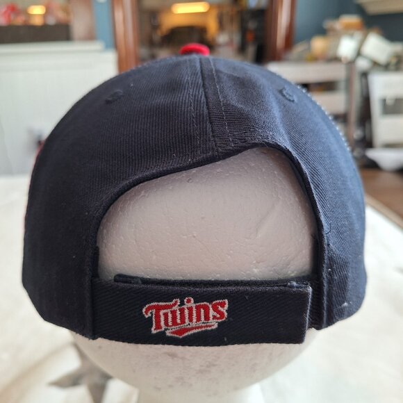 Vintage '47 Minnesota Twins Baseball Cap Hat Navy White Adjustable Strap Back - Picture 5 of 9